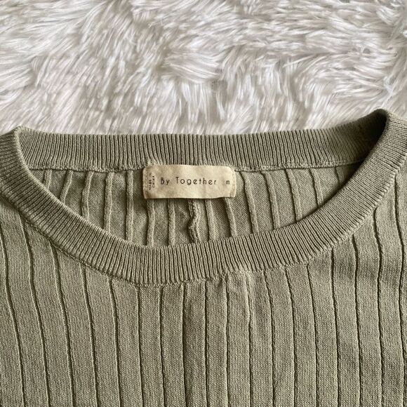 By Together Crop Top Sweater Top Oversized Ribbed Short Sleeve Womens Medium - Picture 4 of 6